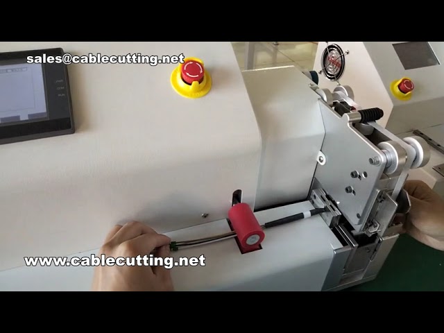 Macchina per nastratura a punti a rulli per cablaggi elettrici - Attrezzatura automatica per fabbrica #AutomazioneIndustriale