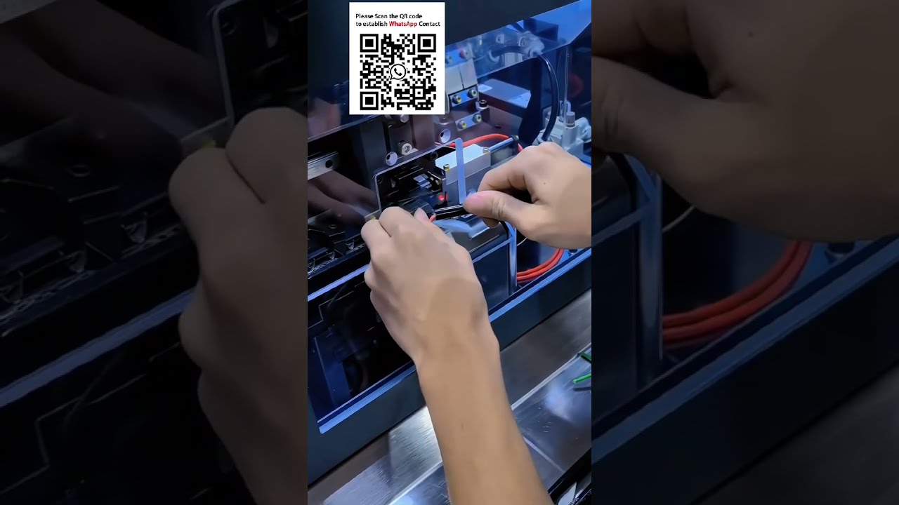 Sistema automatico per cavi multipolari: spellatura, crimpatura e inserimento guarnizioni impermeabili