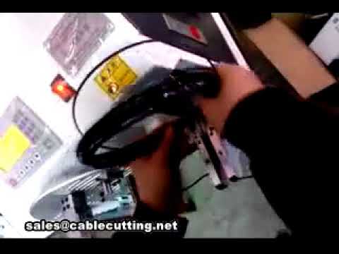 Macchina automatica per avvolgimento e legatura di spire di filo di grande diametro