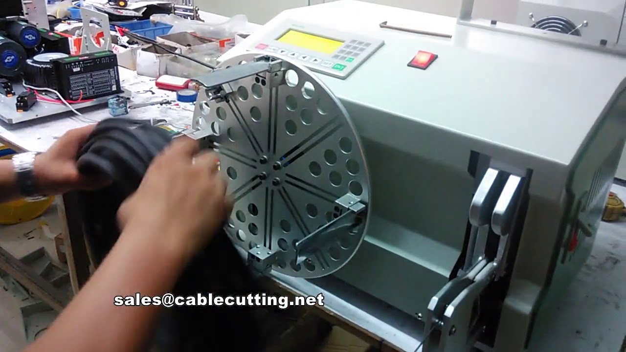 Macchina Avvolgitrice e Legatrice per Cavi Industriali - Soluzione Automatica