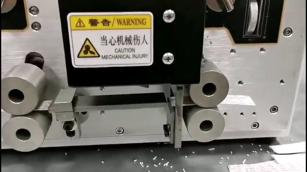 Macchina spellafili automatica a controllo computerizzato con separatore per cavi