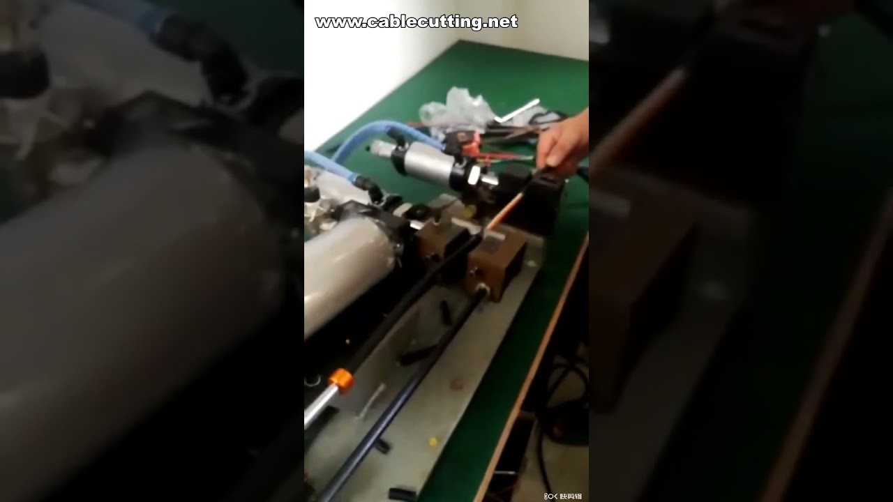 Macchina Spellacavi Pneumatica per Cavi Rivestiti | Stripping Automatico Industriale
