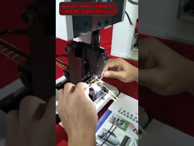Macchina spellafili automatica YHT-2 touch screen: peeling, stripping e taglio per cavi tondi 3-13 mm