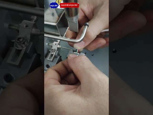 Tavolo Saldatura Semiautomatico per Connettori USB-C e Cavi Ricarica