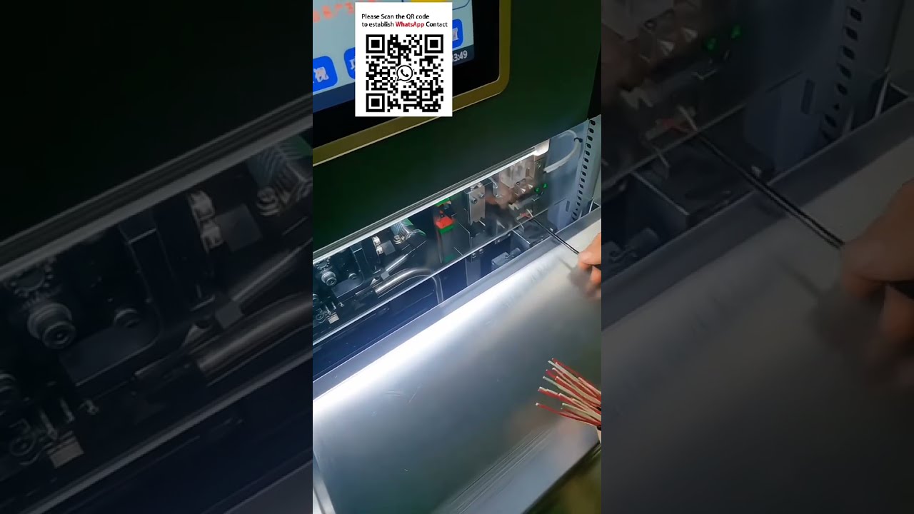 Macchina semiautomatica per doppio cavo: inserimento guarnizioni, spelatura e crimpatura