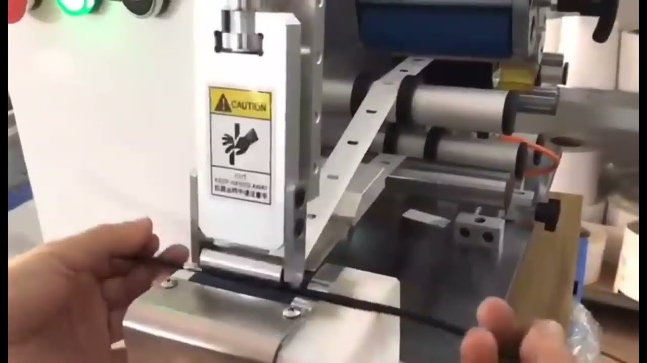 Macchina etichettatrice semiautomatica per rotoli di filo | Applicatore etichette wrap