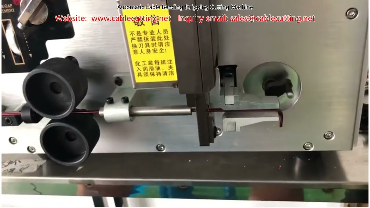 Macchina automatica per piegatura, spellatura e taglio cavi | Automazione industriale