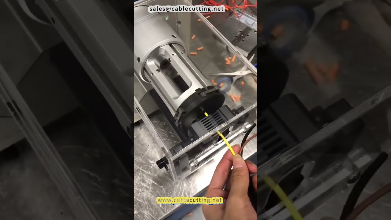 Macchina Spellacavi Coassiali Automatica: Rimuove 9 Strati su Fili Grandi e Piccoli