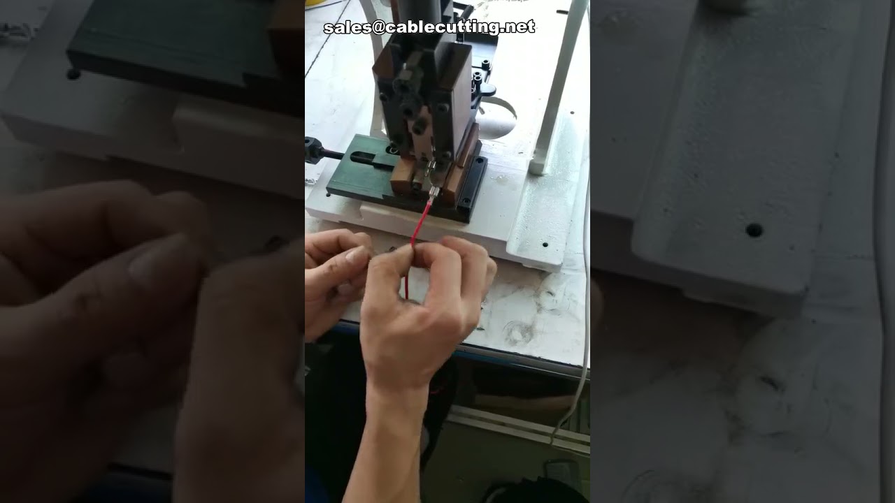 Stampo per Macchina Crimpatrice Terminali - Produttore di Stampi OTP e Applicatori di Crimpatura per Fili
