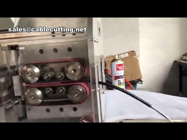Spellatrice e tagliatrice automatica per cavi multianima a 4 conduttori | Macchina per stripping di cavi elettrici