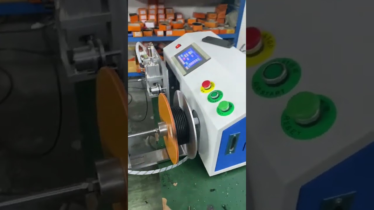 Avvolgitore da Tavolo per Cavi con Metraggio, Taglio e Smistamento Integrati - Semplice ed Efficiente