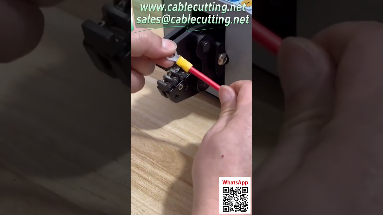 Pressacavi Pneumatico 2.5T per Cavi 0,25-16 mm² - Matrici Intercambiabili