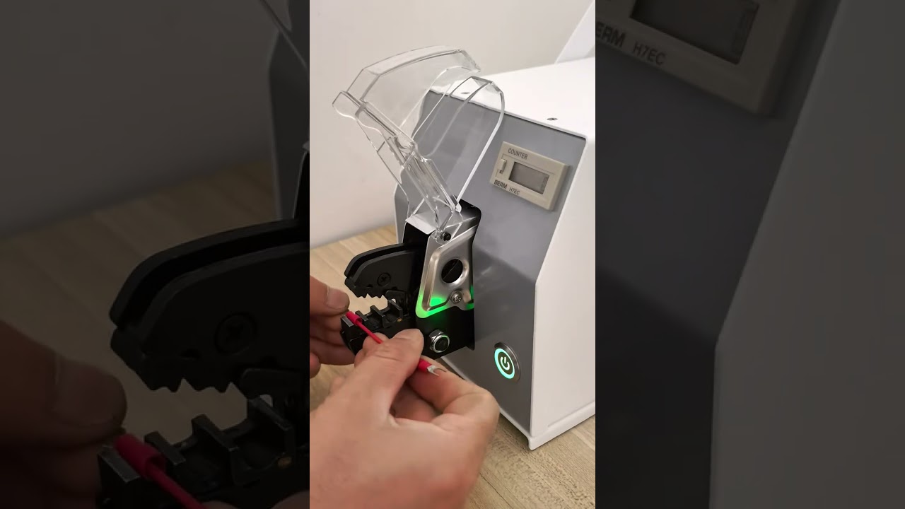 Pressacavi Elettrico 20EC - Crimpatura Terminali Preisolati 1-25mm | Forza 1-6 Ton | Sezione 0.25-16 mm²