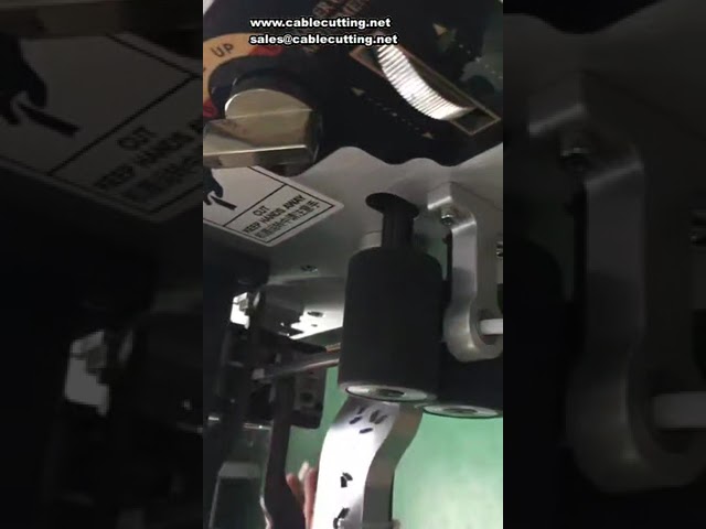 Macchina Automatica per Taglio, Pelatura e Attorcigliatura Fili 7-28 AWG | 1500-2000 pz/h per Cavi Multipolari