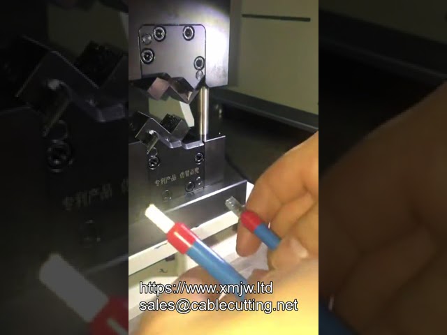Tipi di capicorda isolati tubolari: Applicatore per crimpare terminali per corde
