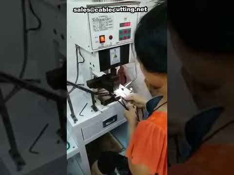 Macchina crimpatrice automatica per connettori a 2 pin